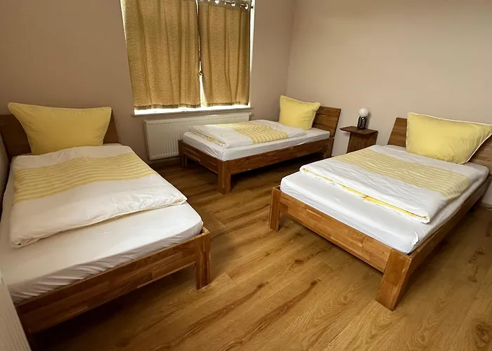 Schoene 2 Raumwohnung In Borna