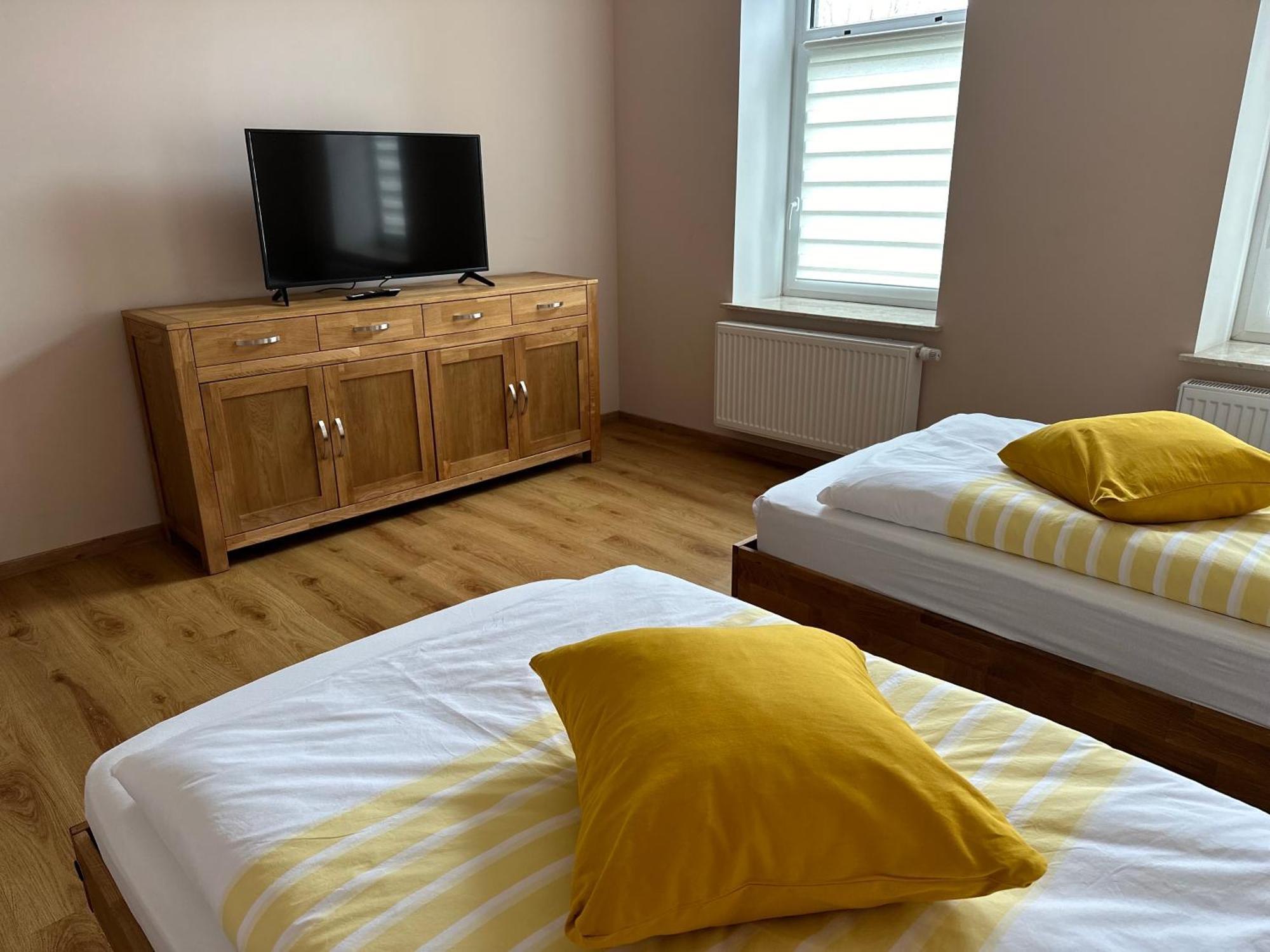 Schoene 2 Raumwohnung In *